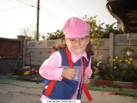 buna! buna tuturor acest forum!!!ma cheama oana paclisan ani shi 2luni shi zile.sper intelegem cat