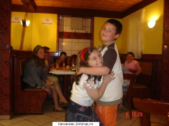 dragoste plac unm baiat mine strada nume george. poop dolce shi ne!